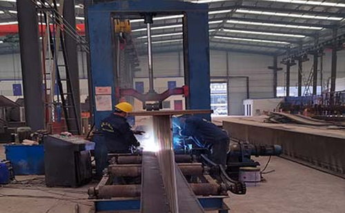 甘肃庄浪庄浪钢结构厂房建造前的准备工作 甘肃庄浪庄浪钢结构厂房建造前的准备工作